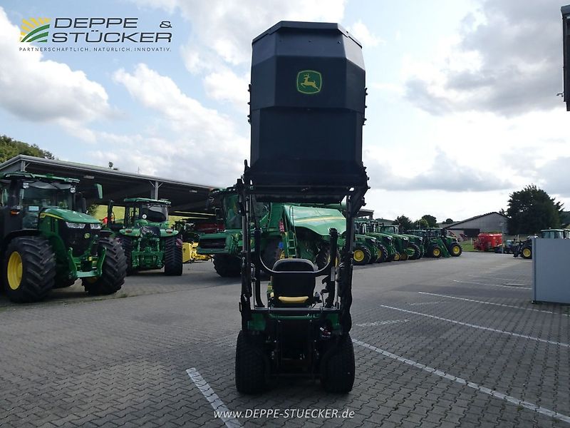 John Deere X950R Hochentleerung
