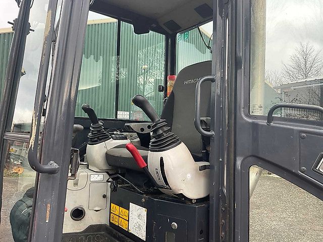 Hitachi ZX 33U-5A CLR