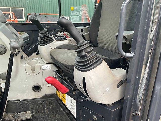 Hitachi ZX 33U-5A CLR