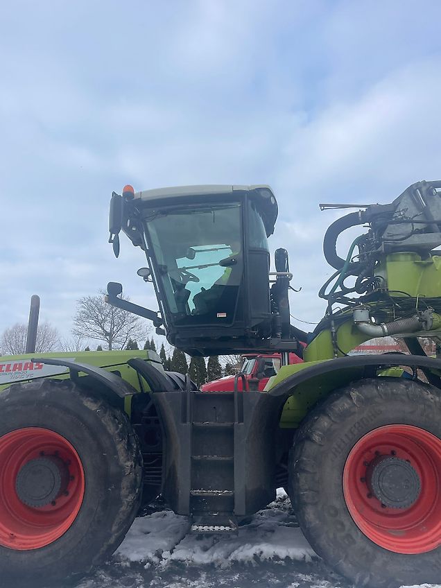 Claas XERION 3800